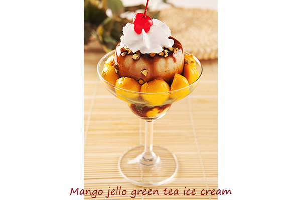 Mango jello with green tea ice cream